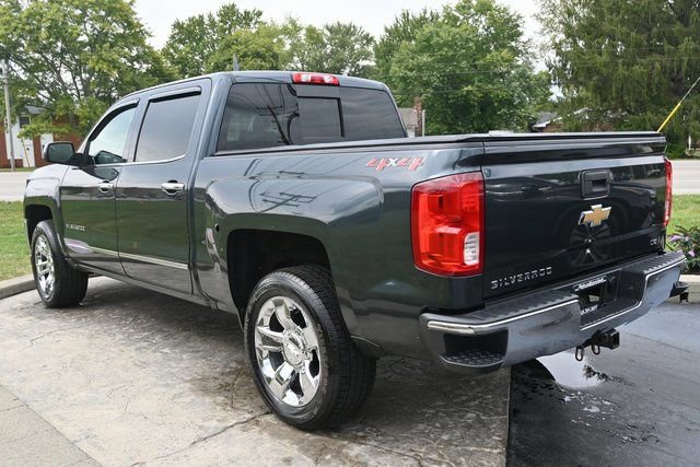 Used 2018 Chevrolet Silverado 1500 LTZ w/ Sport Package image 7