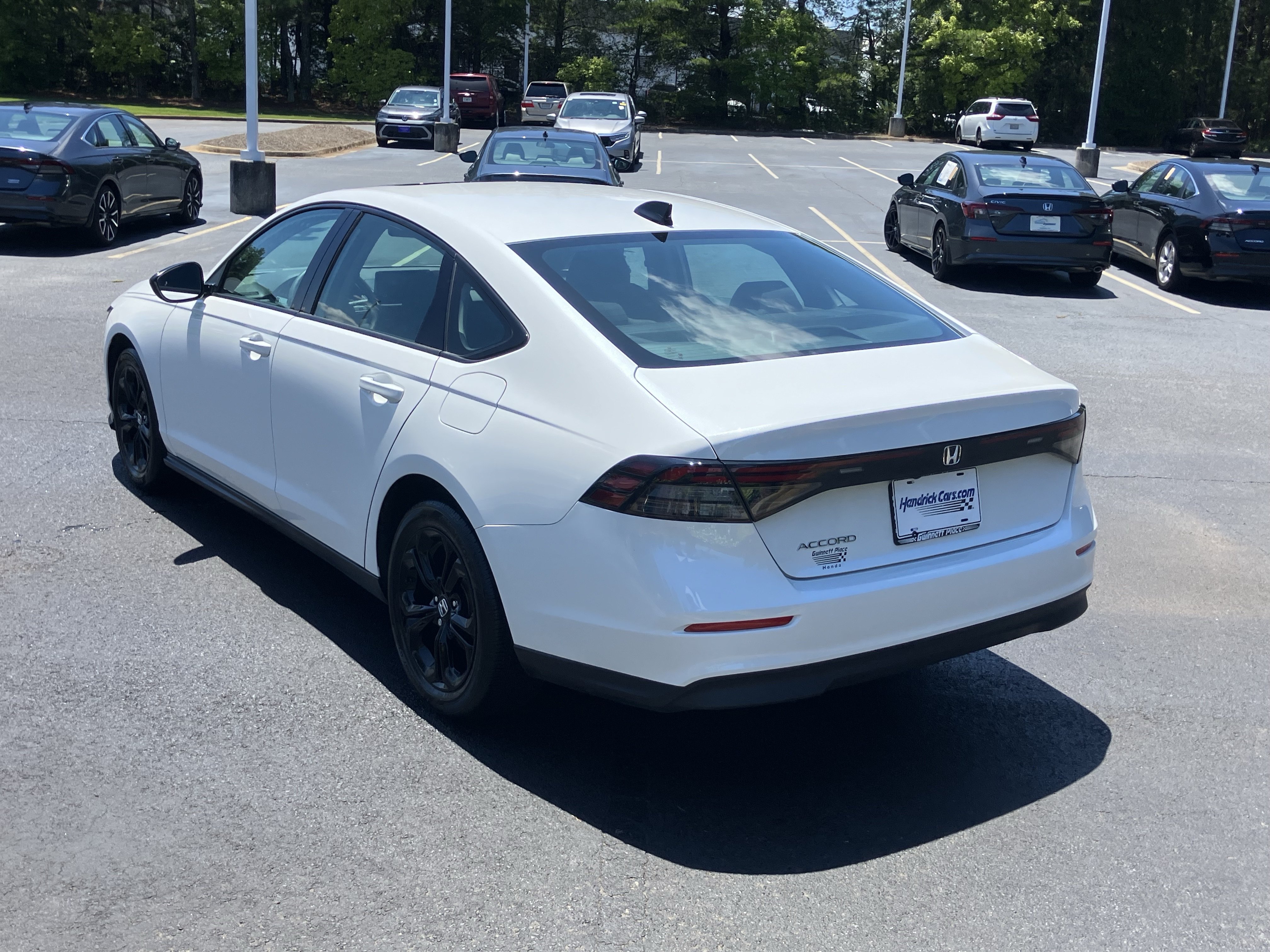 Used 2025 Honda Accord SE image 8