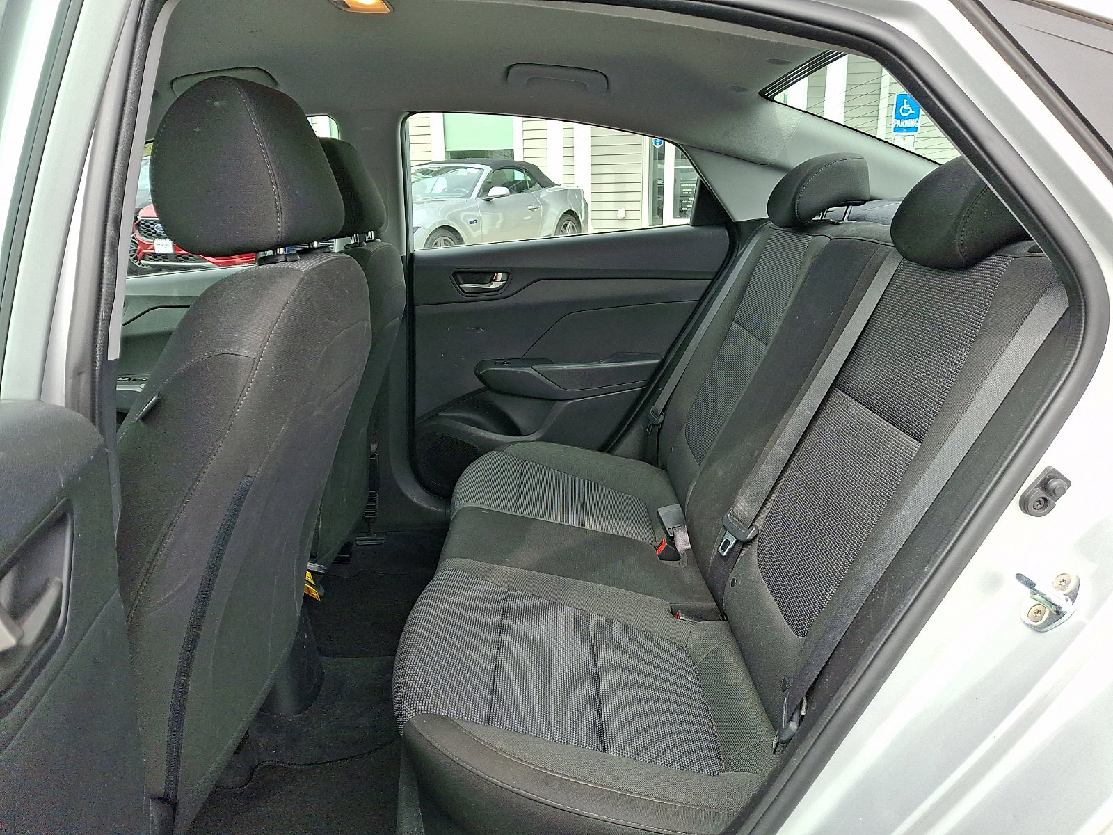 Used 2022 Hyundai Accent SE image 11