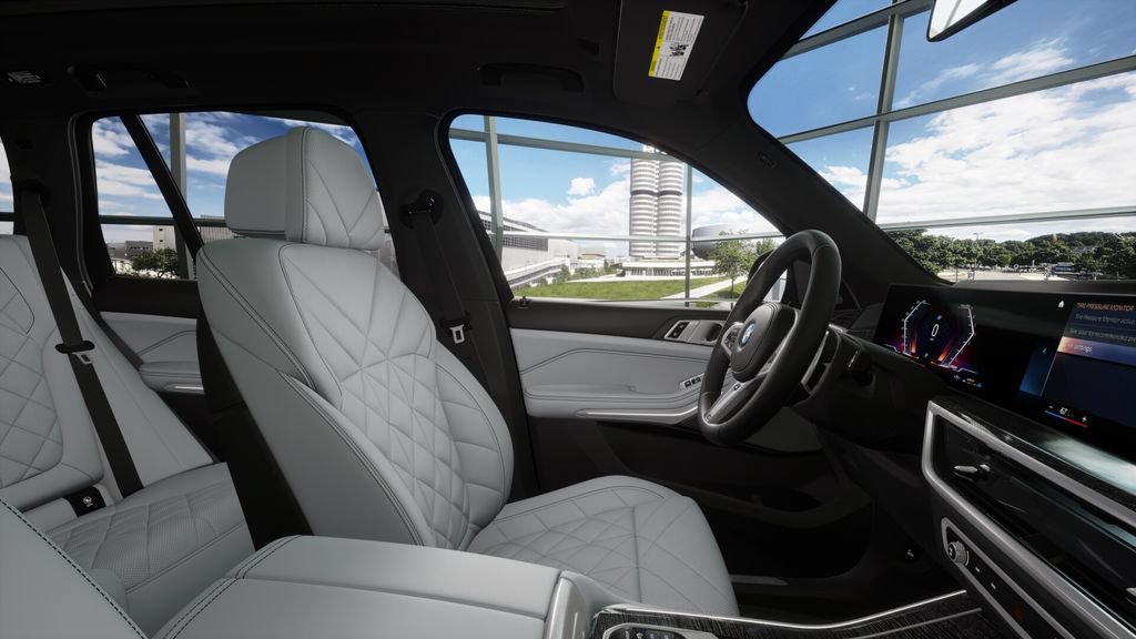 Used 2026 BMW X5 xDrive40i w/ M Sport Package AWD/4WD image 35