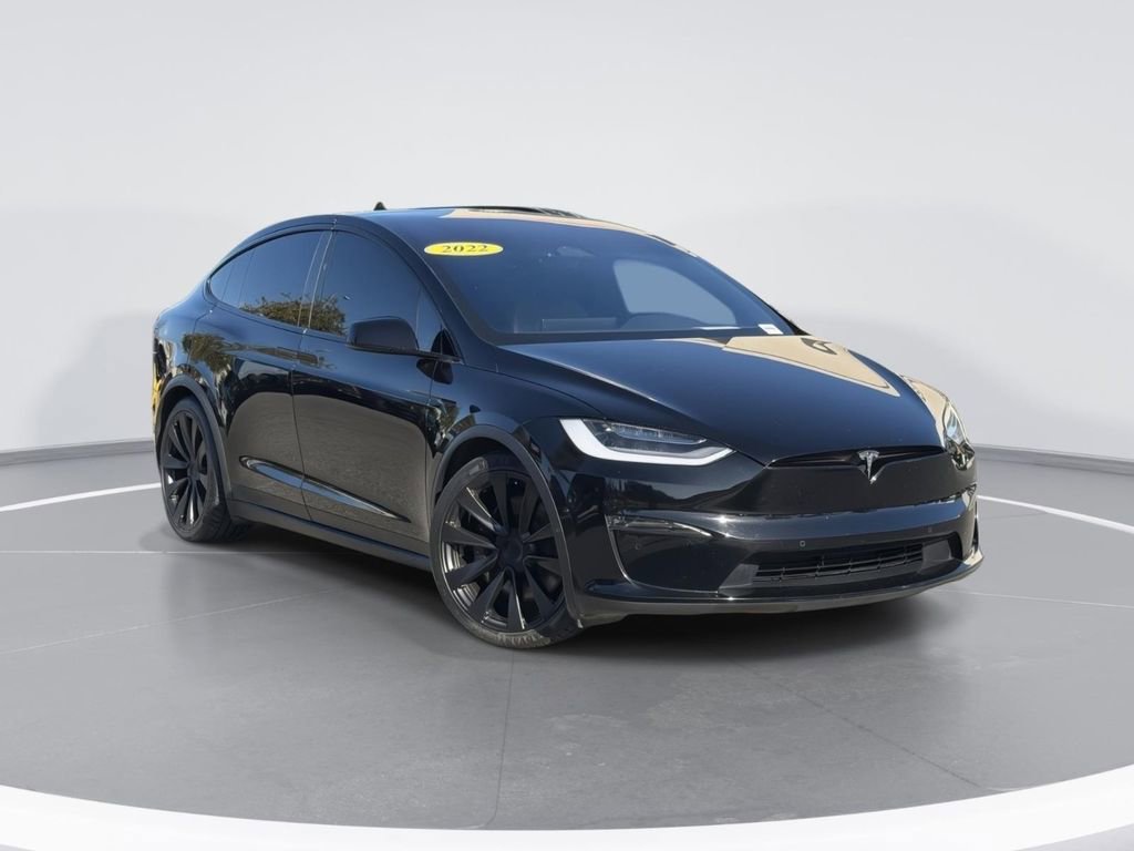 Used 2022 Tesla Model X Plaid image 1