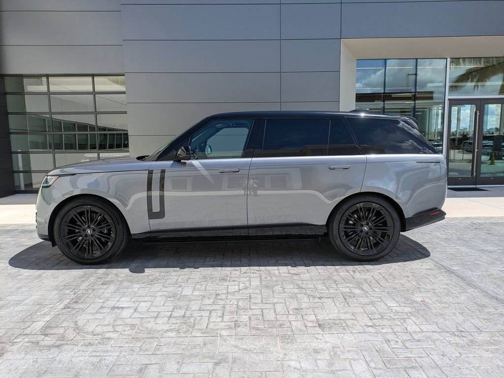 New 2025 Land Rover Range Rover Long Wheelbase SE AWD/4WD image 7
