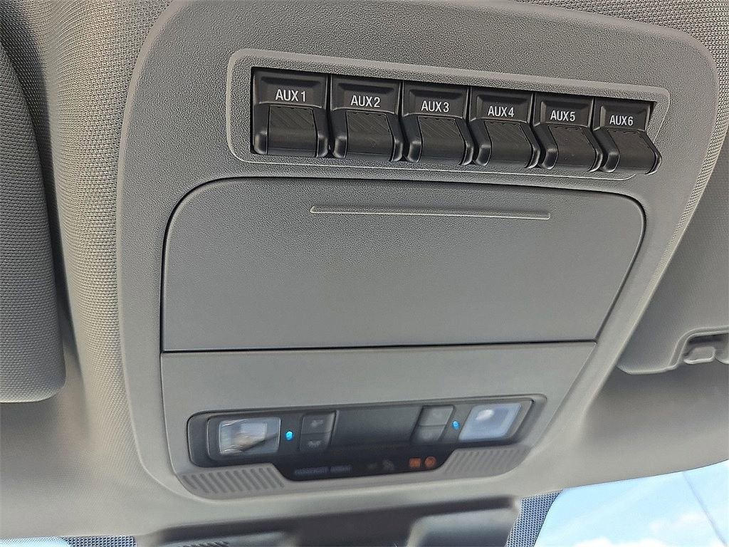 New 2025 Ford F600 4x4 Regular Cab Super Duty w/ XL Chrome Package image 16