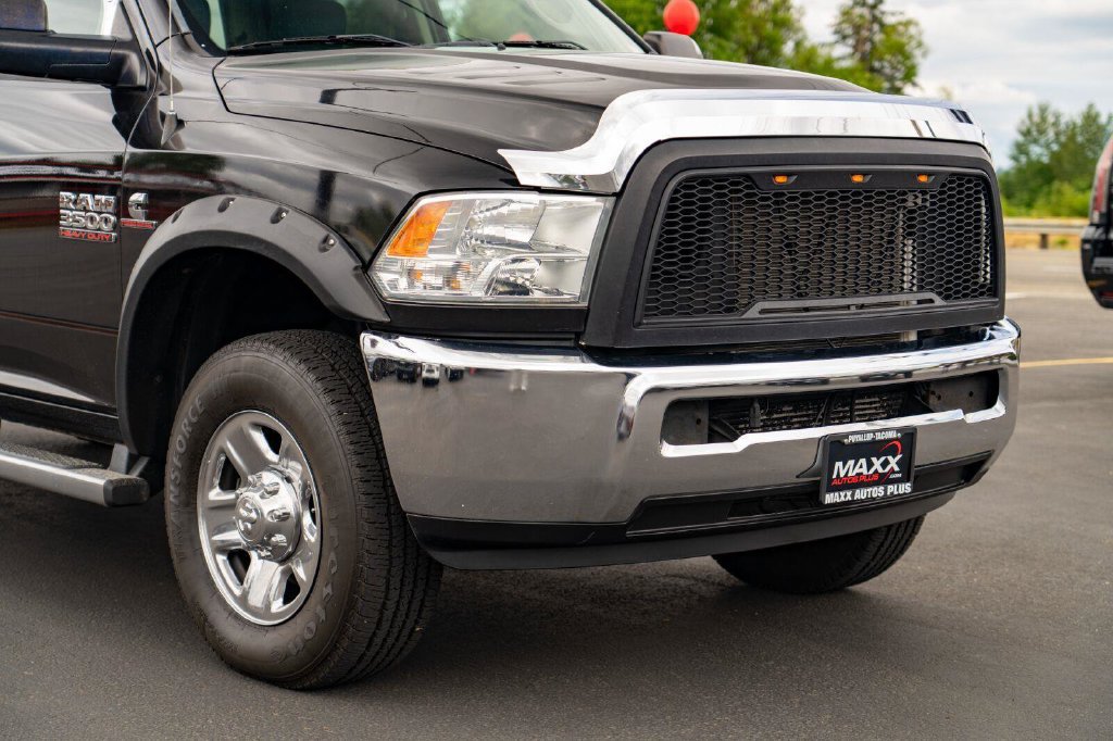 Used 2016 RAM 3500 Tradesman w/ Chrome Appearance Group AWD/4WD image 7