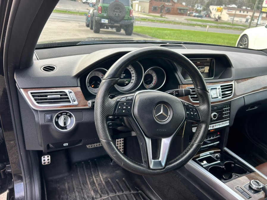 Used 2016 Mercedes-Benz E 350 4MATIC Wagon image 12