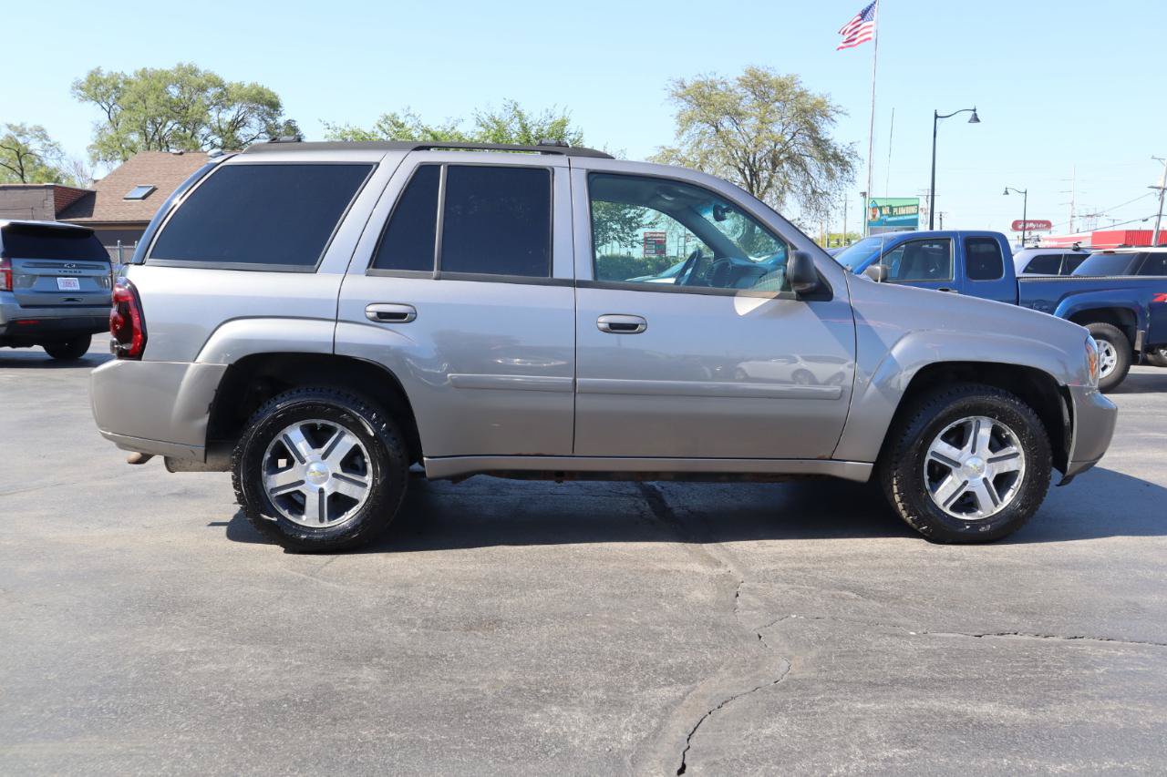 Used 2007 Chevrolet TrailBlazer LT w/ LT Preferred Equipment Group AWD/4WD image 6