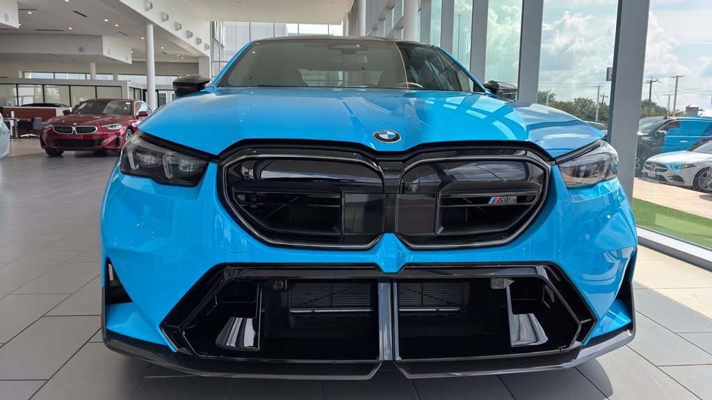 New 2027 BMW M5 w/ Carbon Package AWD/4WD image 3