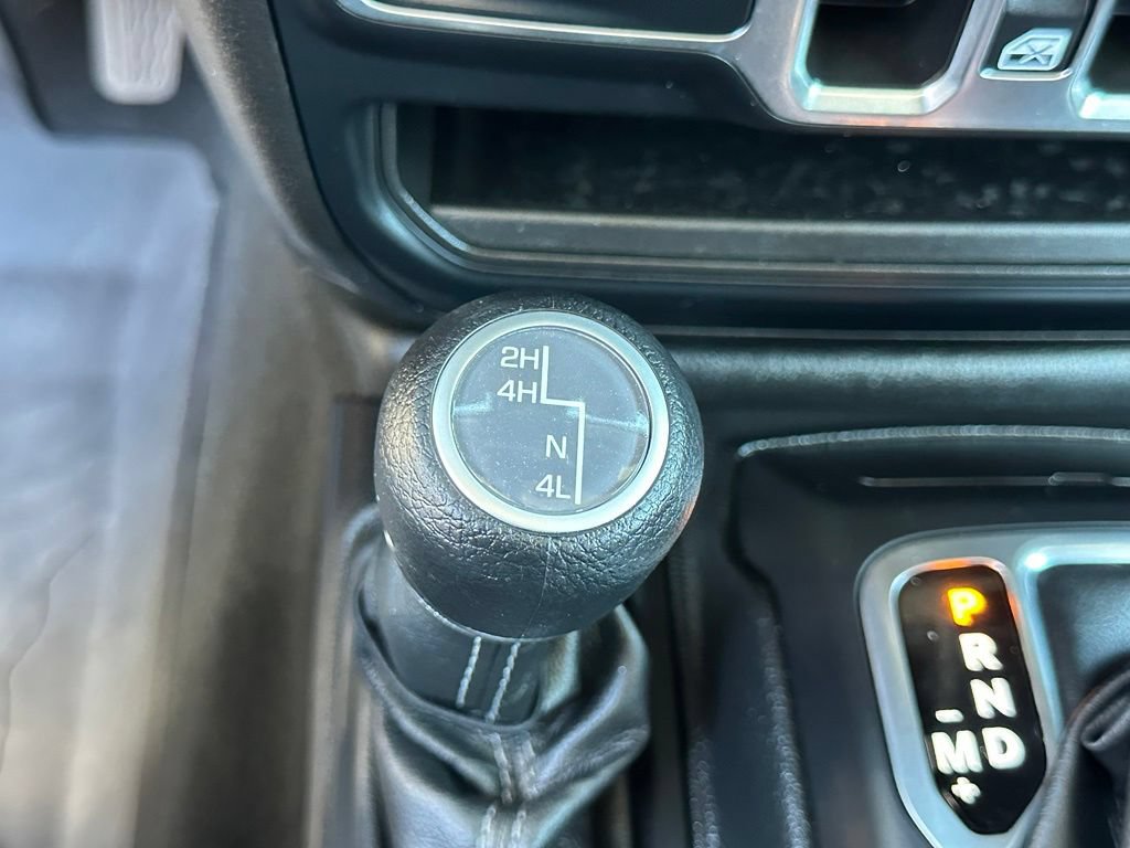 Used 2024 Jeep Wrangler Unlimited Sport AWD/4WD image 6