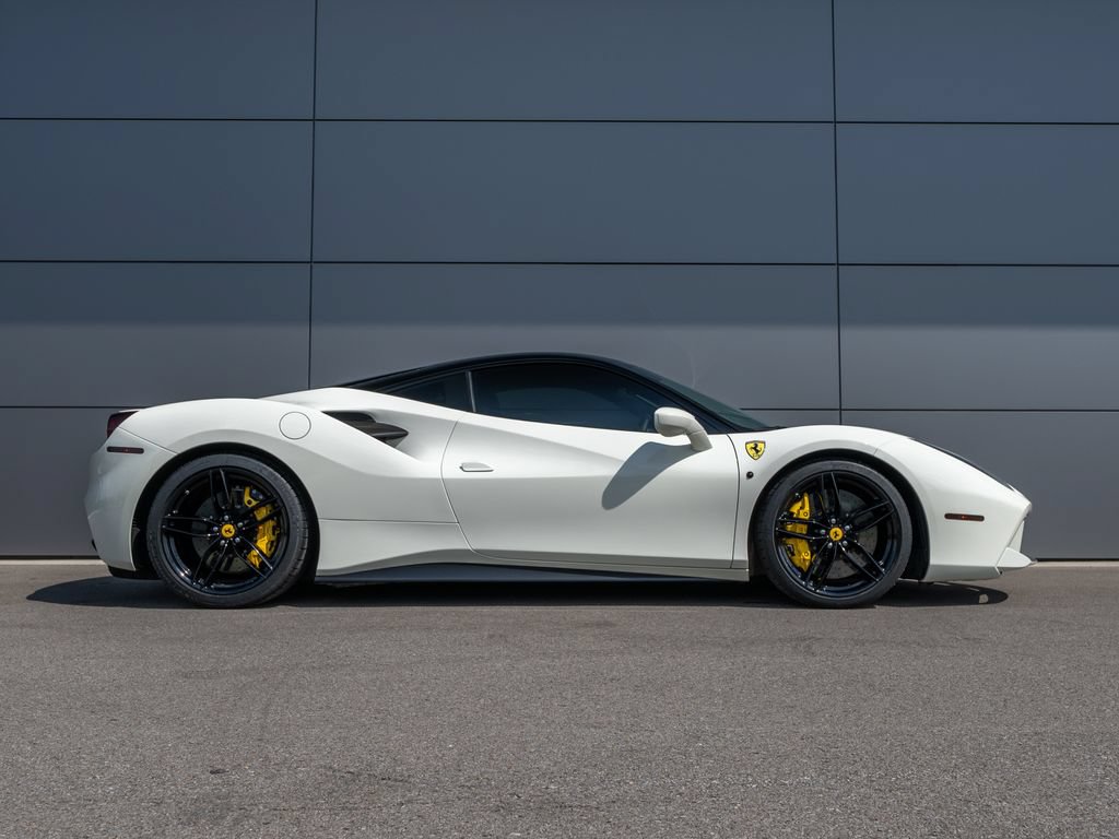 Certified 2018 Ferrari 488 GTB RWD image 5