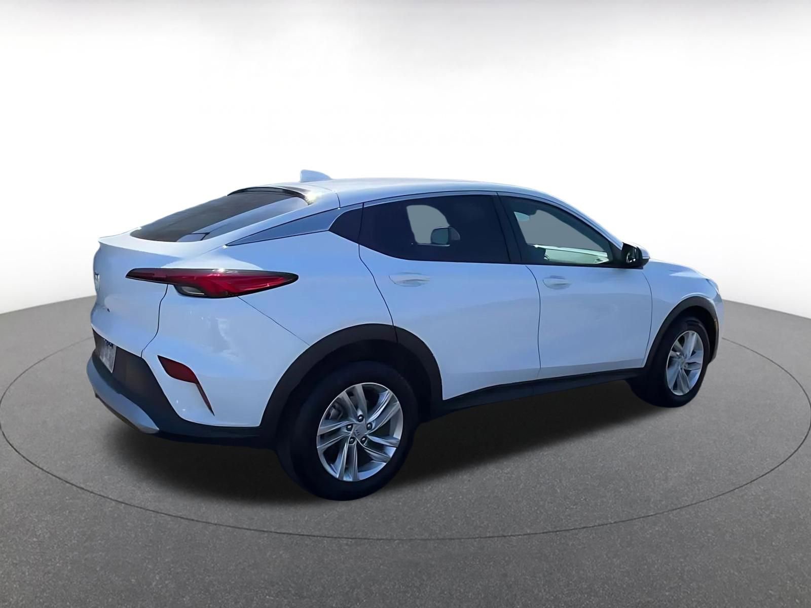 Used 2025 Buick Envista Preferred image 14