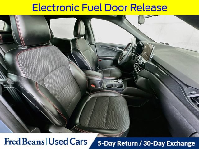 Certified 2023 Ford Escape ST-Line w/ Equipment Group 301A FWD image 32