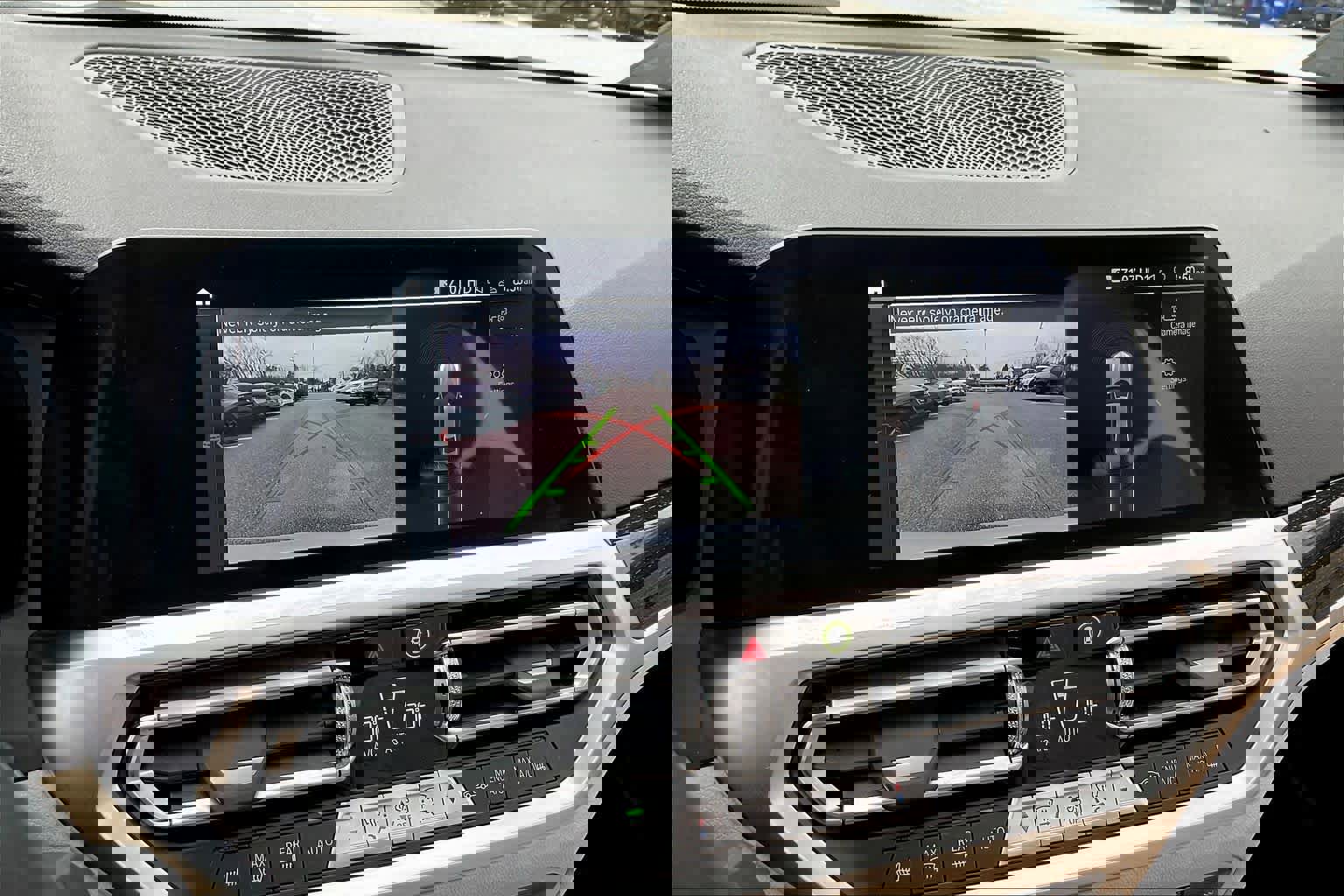 Used 2022 BMW 330i xDrive Sedan w/ Premium Package image 28