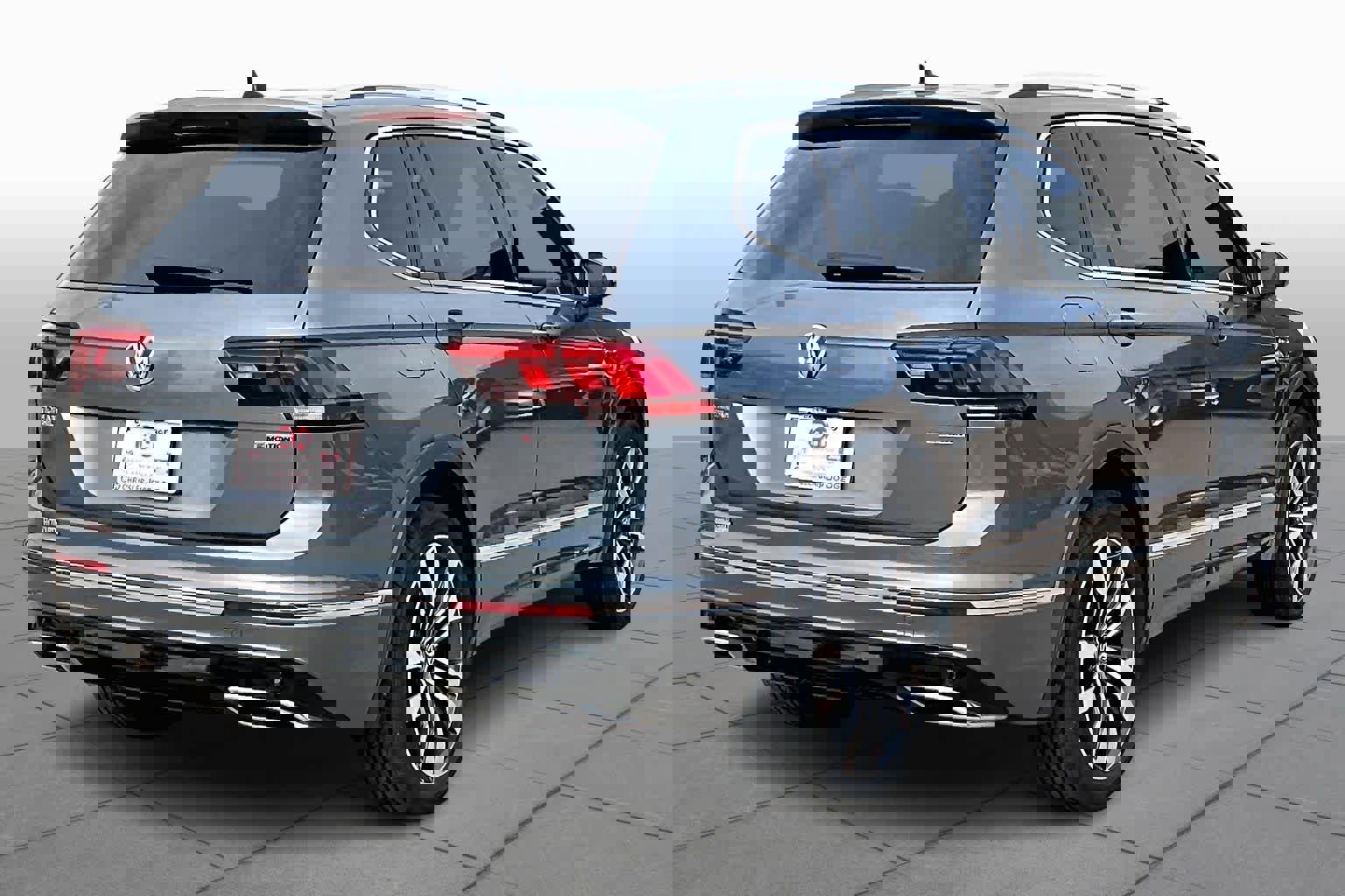 Used 2021 Volkswagen Tiguan SEL Premium R-Line image 14