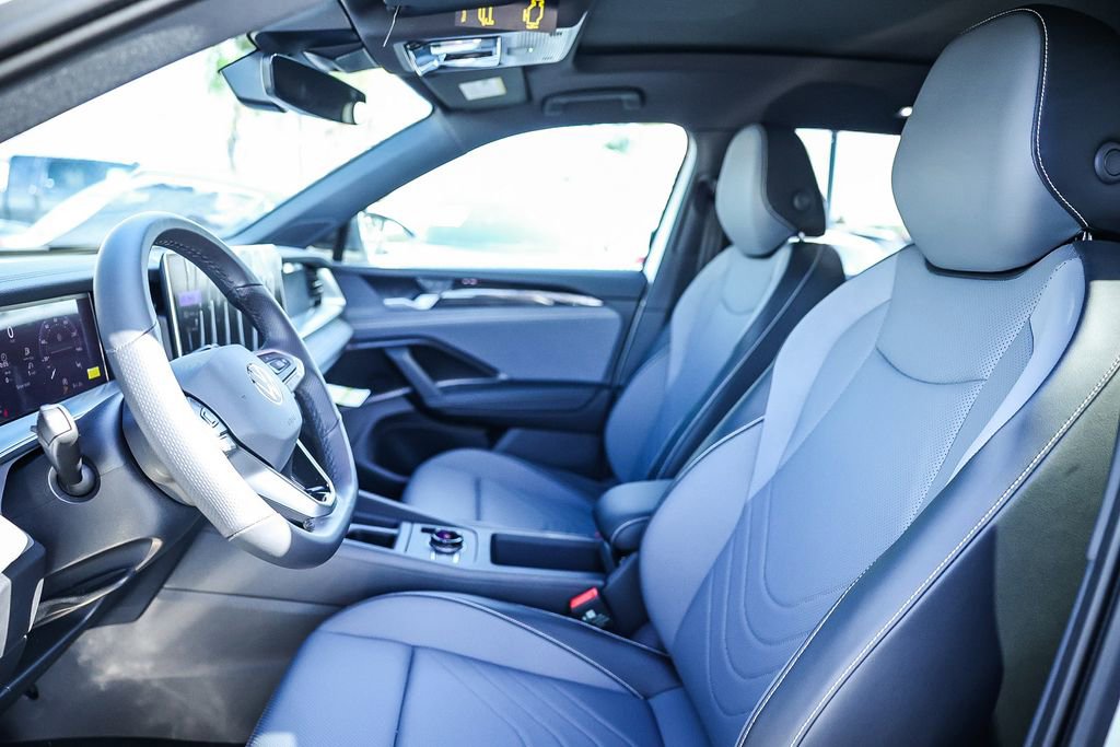 New 2026 Volkswagen Tiguan SE R-Line image 35