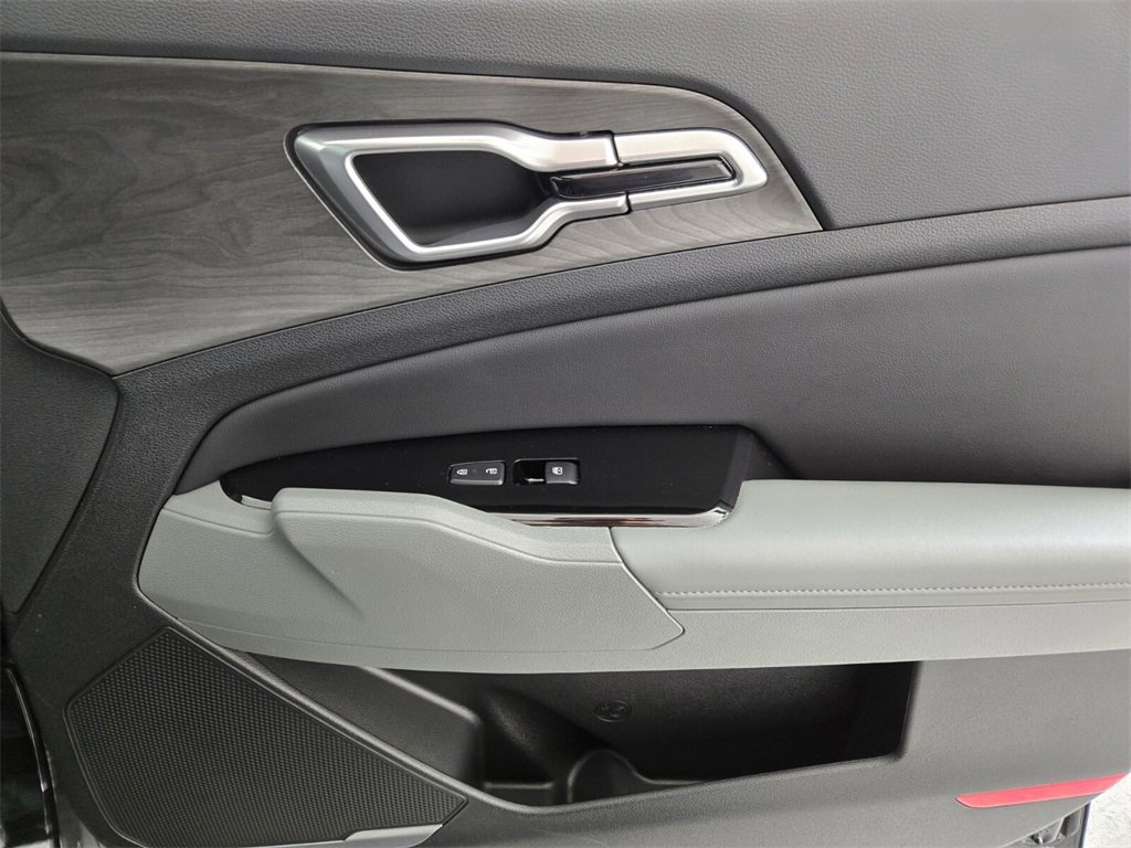 Used 2025 Kia Sportage X-Line w/ Premium Package image 22