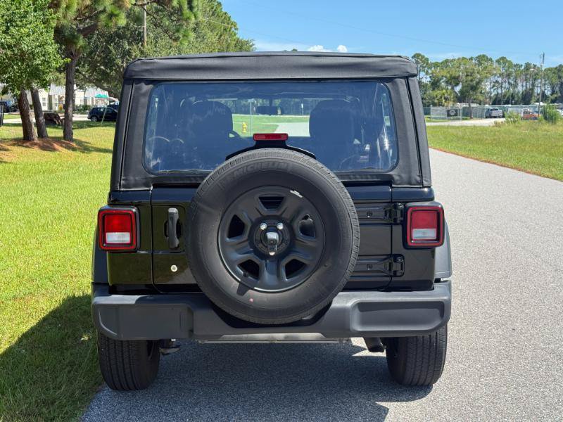 Used 2023 Jeep Wrangler Unlimited Sport AWD/4WD image 8