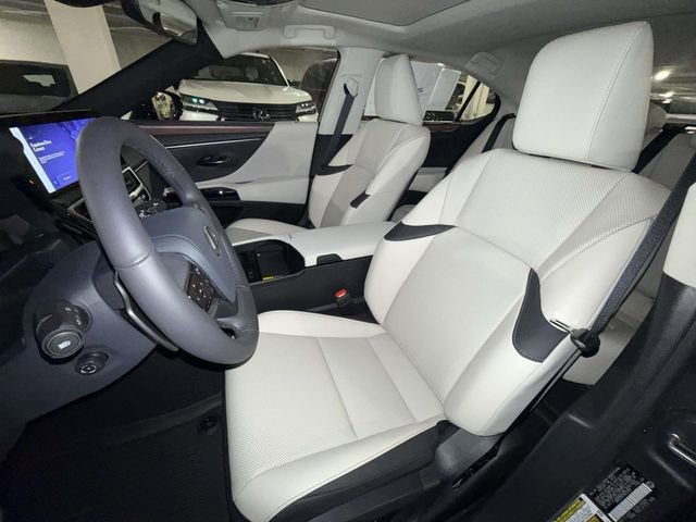 New 2025 Lexus ES 350 w/ Premium Package image 2