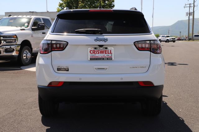 Used 2025 Jeep Compass Limited AWD/4WD image 5