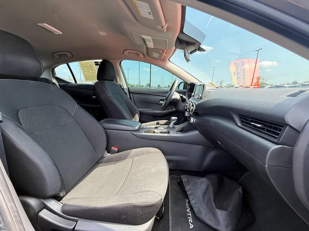 Used 2022 Nissan Sentra S FWD image 28