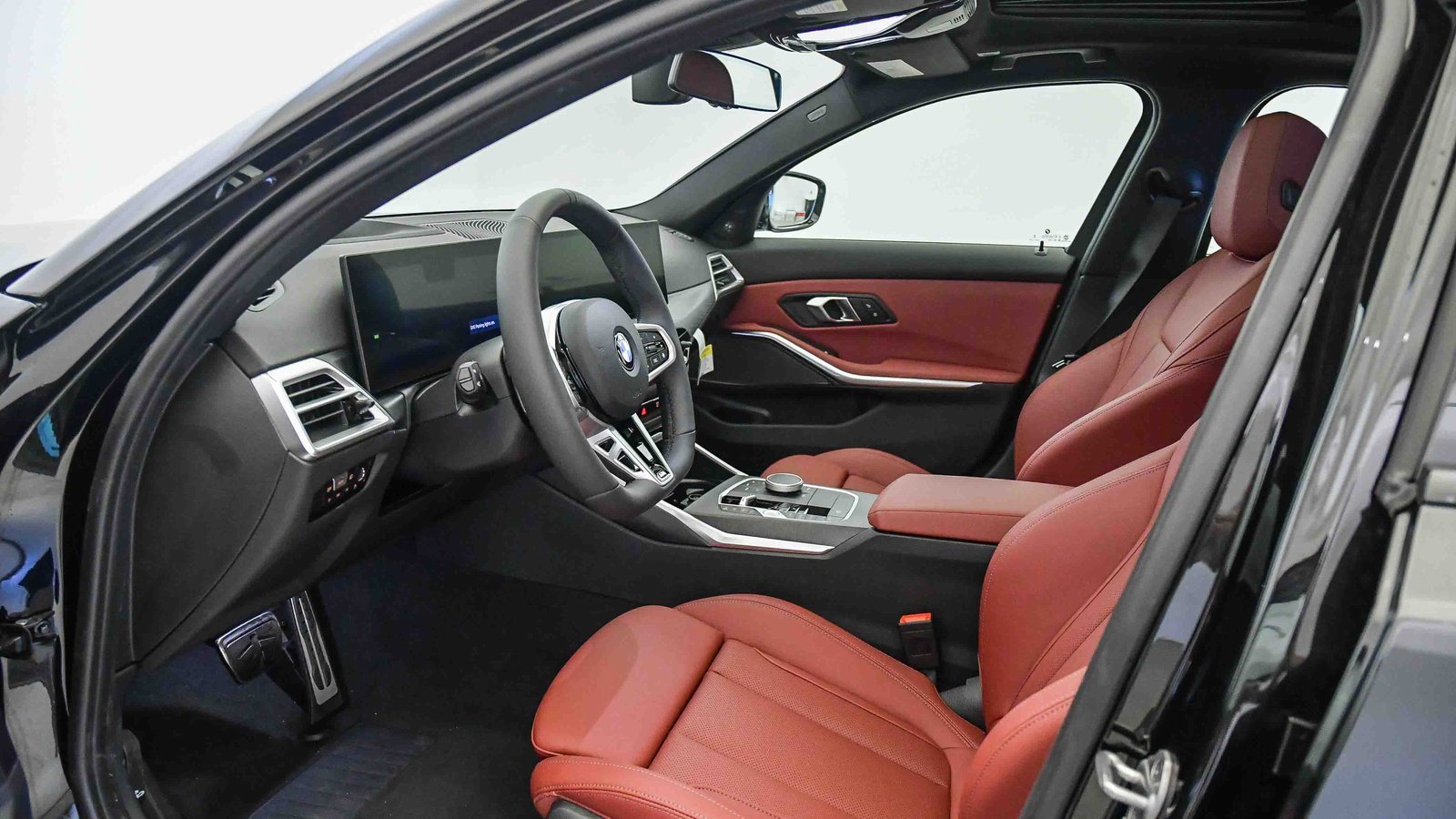 New 2026 BMW 330i Sedan w/ M Sport Package image 19