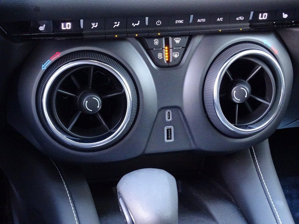 Used 2024 Chevrolet Blazer LT w/ Convenience Package image 24