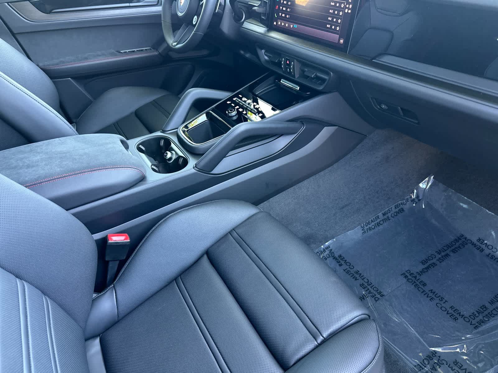New 2026 Porsche Cayenne GTS AWD/4WD image 17