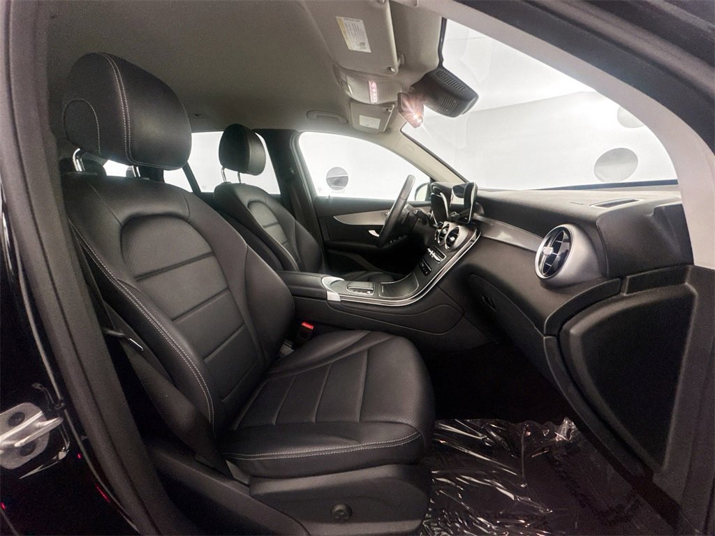 Used 2022 Mercedes-Benz GLC 300 image 27