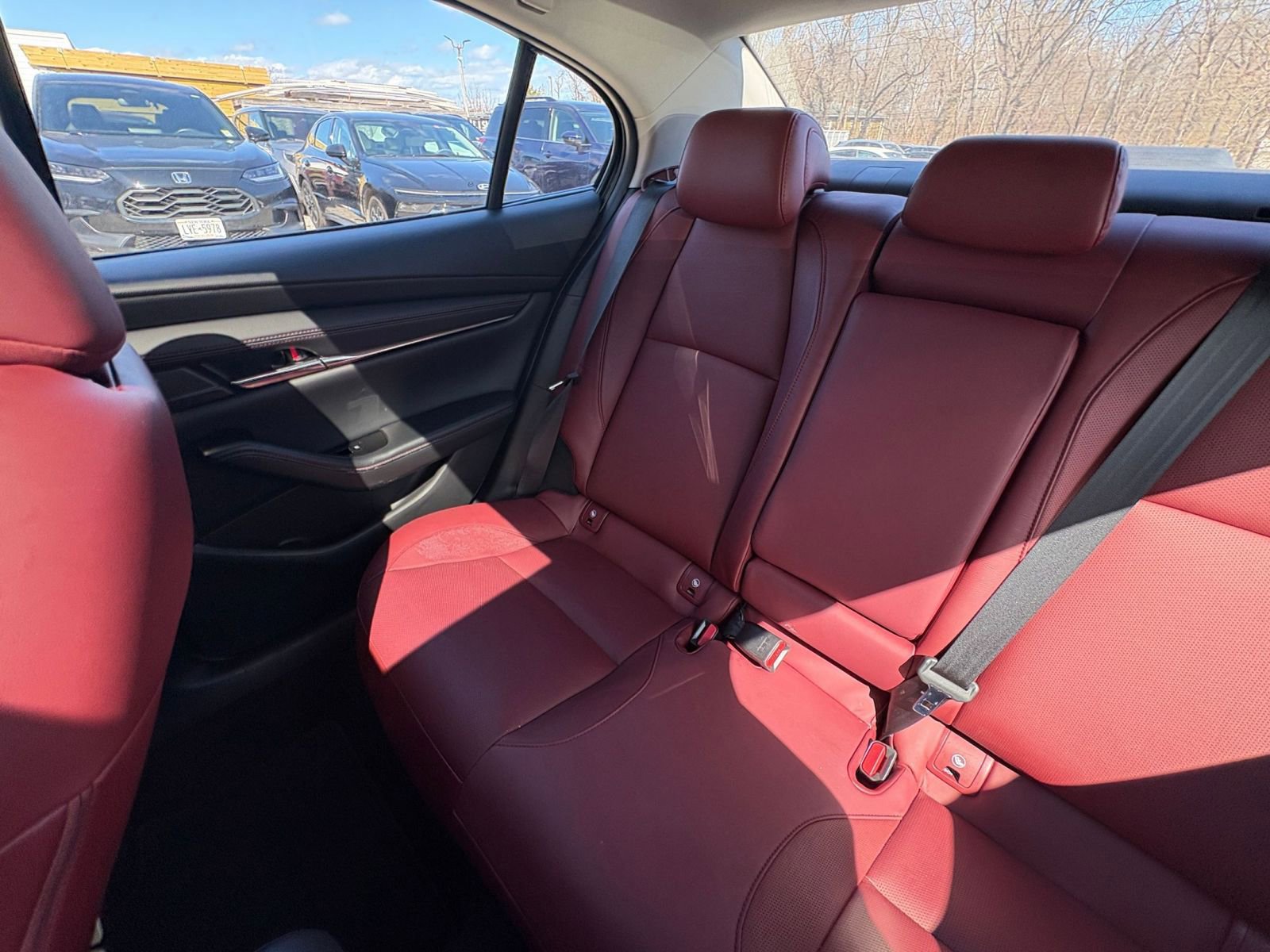 Used 2025 MAZDA MAZDA3 s image 36