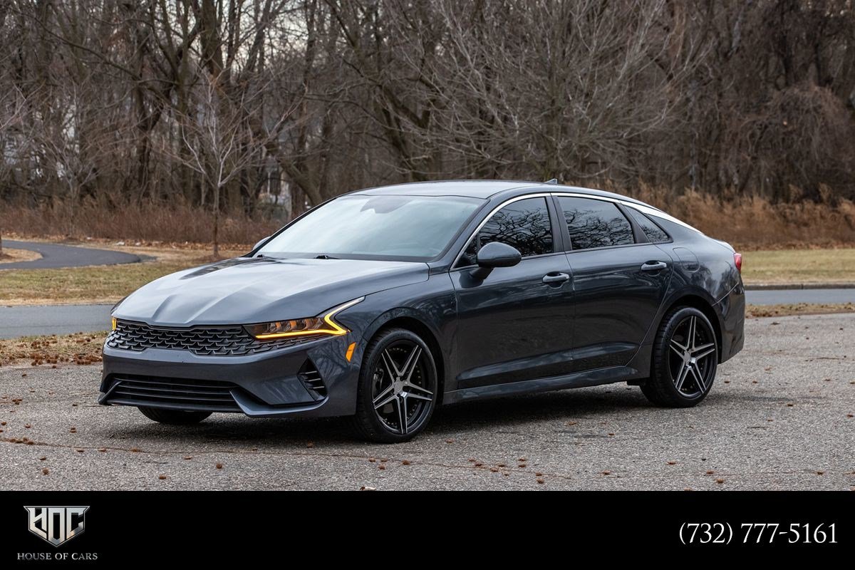 Used 2021 Kia K5 LXS image 1