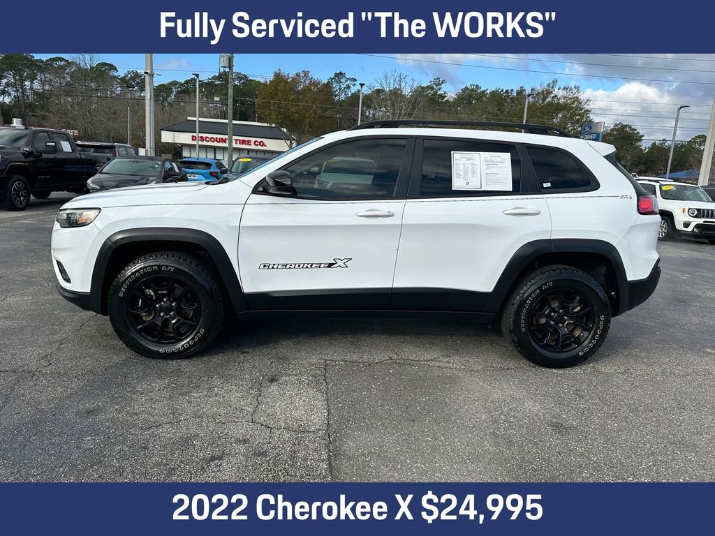 Used 2022 Jeep Cherokee Latitude w/ Sun & Sound Group image 2
