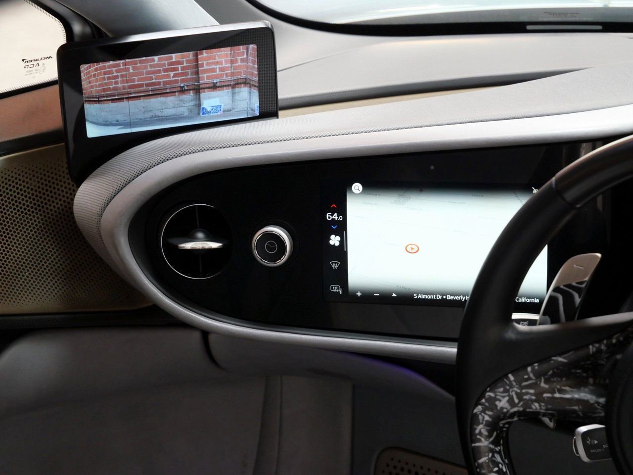 Used 2020 McLaren Speedtail RWD image 22
