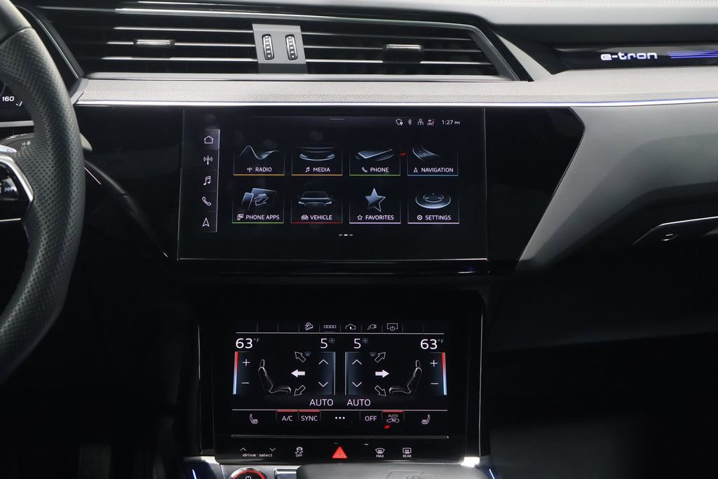 Used 2023 Audi e-tron S Premium Plus w/ Black Optic Package AWD/4WD image 19