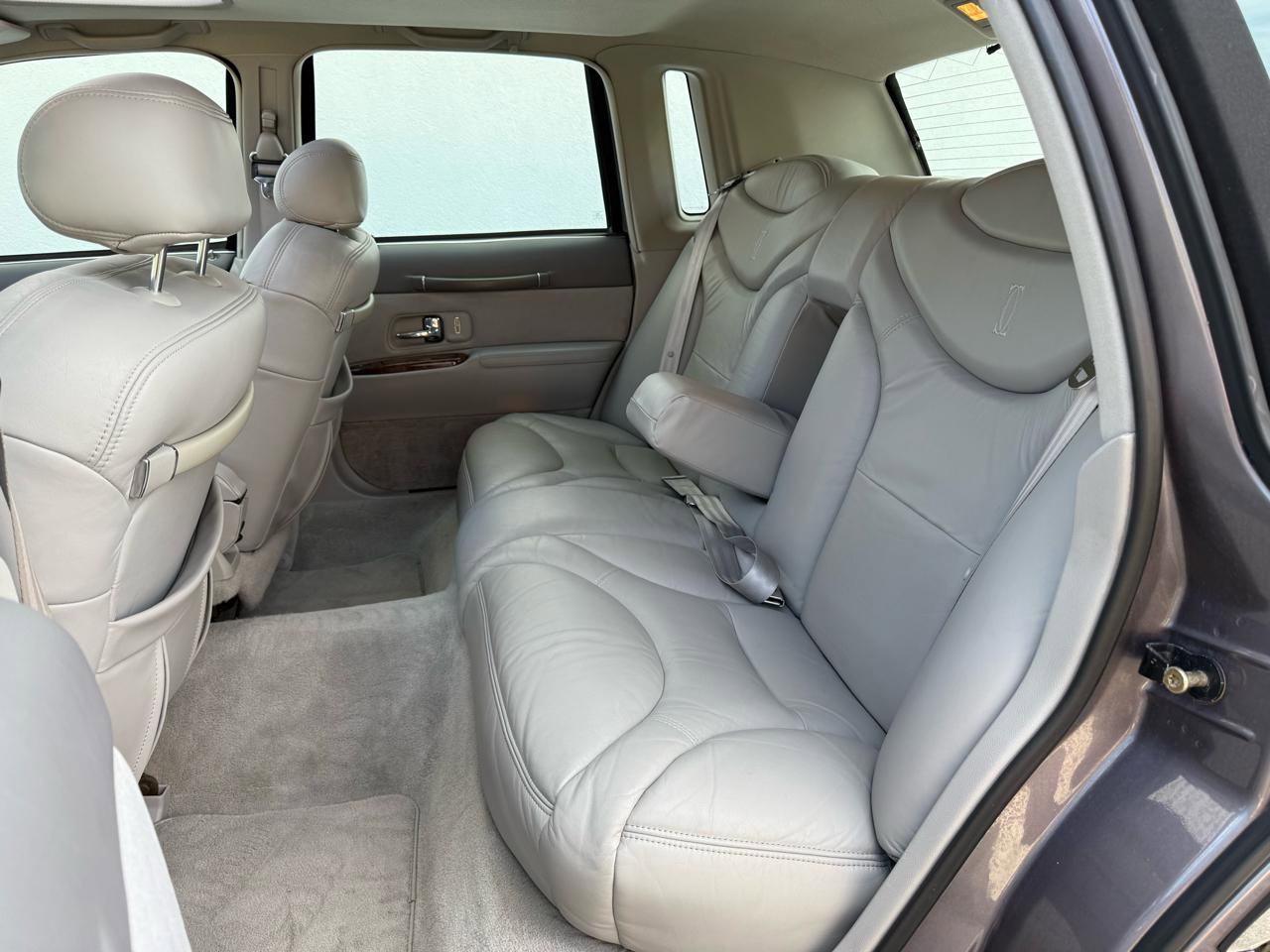 Used 1995 Lincoln Town Car Cartier image 6