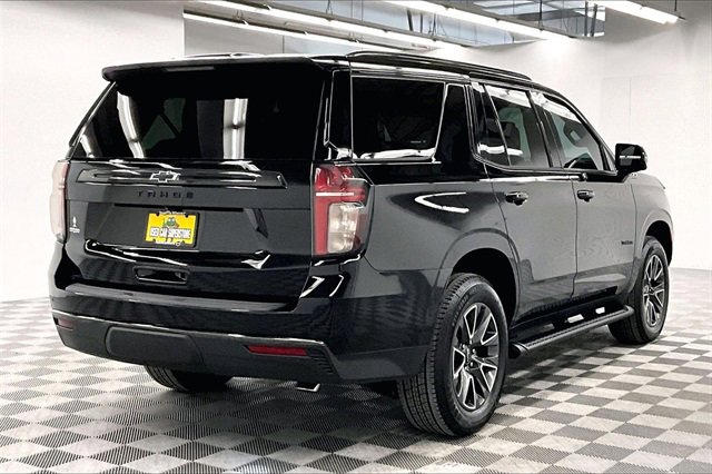 Used 2021 Chevrolet Tahoe Z71 w/ Luxury Package image 11