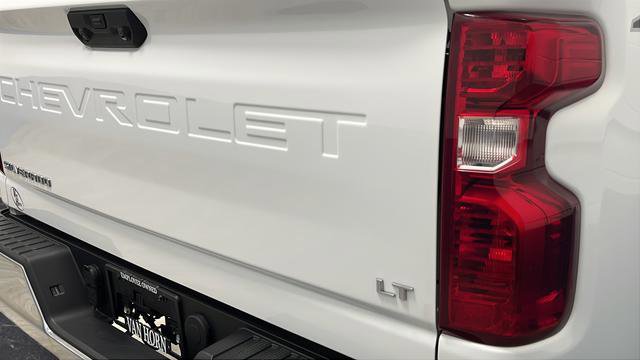 Used 2024 Chevrolet Silverado 2500 LT image 40