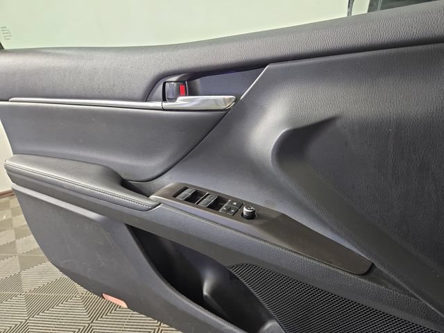 Used 2024 Toyota Camry XSE FWD image 28