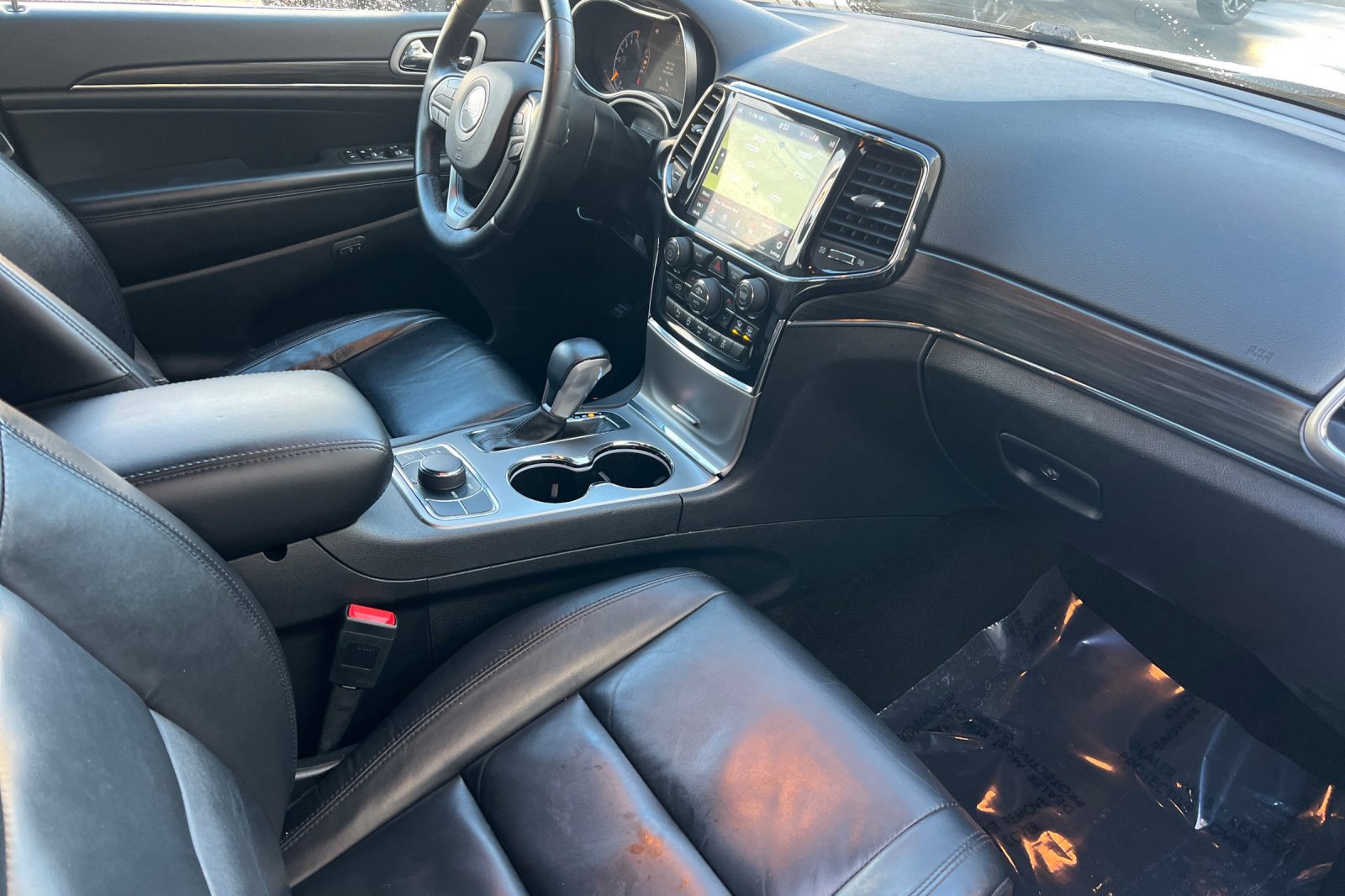 Used 2022 Jeep Grand Cherokee Limited image 16