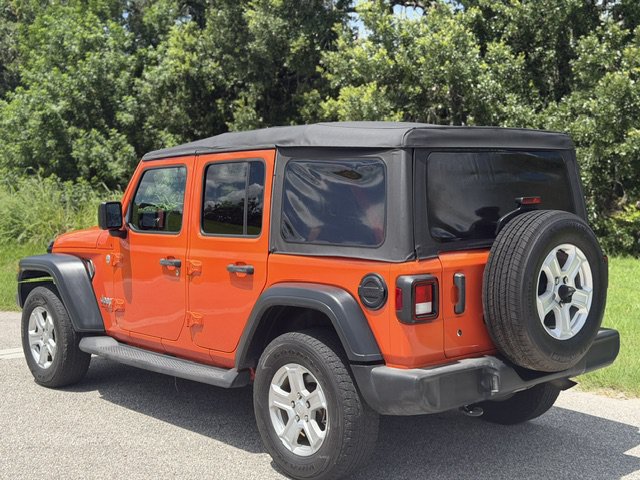 Used 2018 Jeep Wrangler Unlimited Sport S AWD/4WD image 3