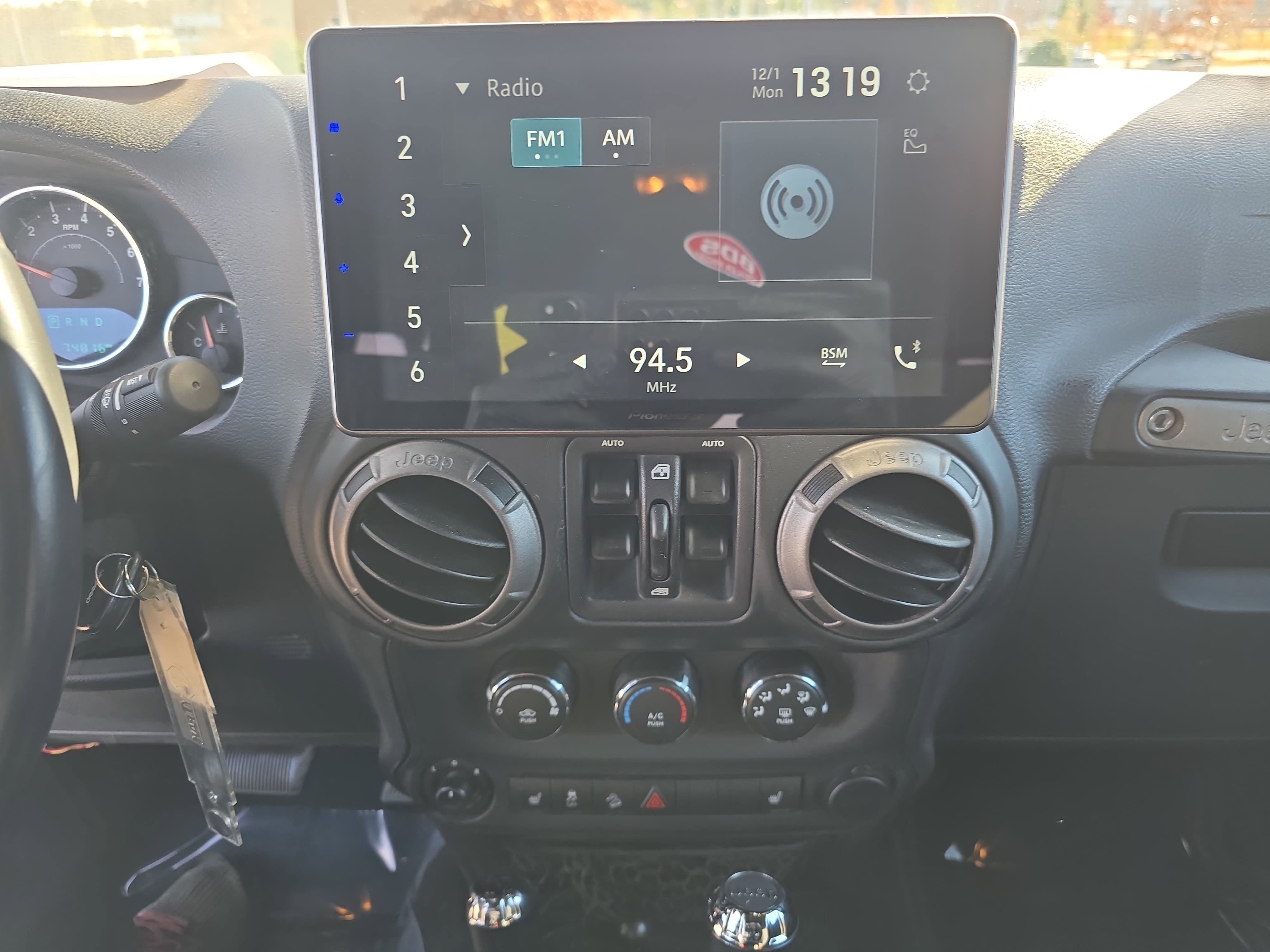 Used 2018 Jeep Wrangler Unlimited Sport S image 21