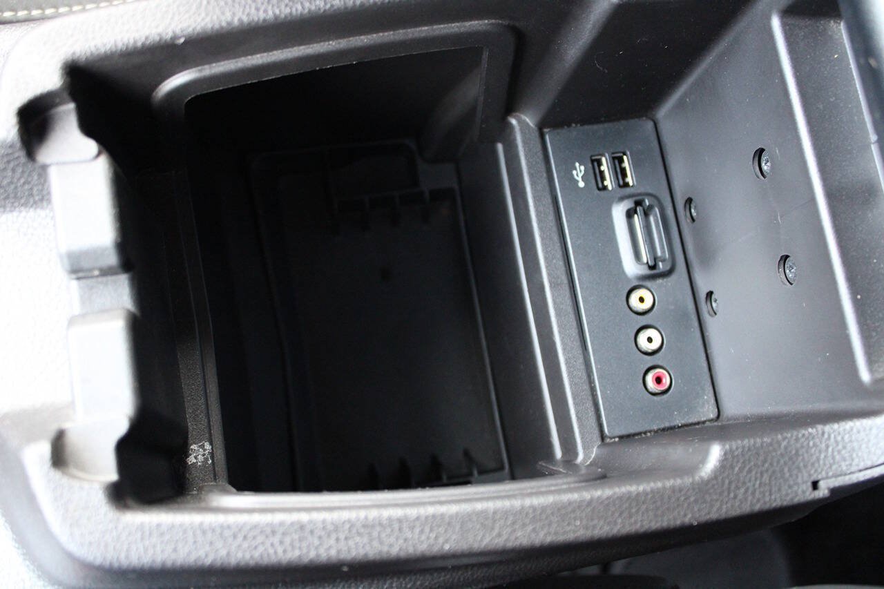 Used 2014 Ford Focus ST w/ Equipment Group 202A FWD image 34