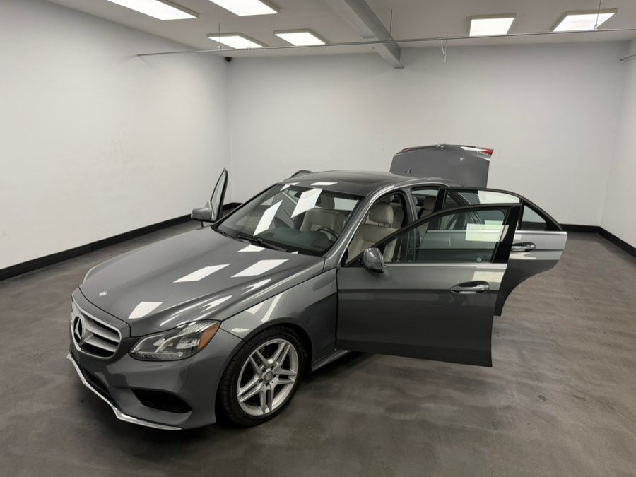 Used 2016 Mercedes-Benz E 350 4MATIC Sedan w/ Premium Package image 23