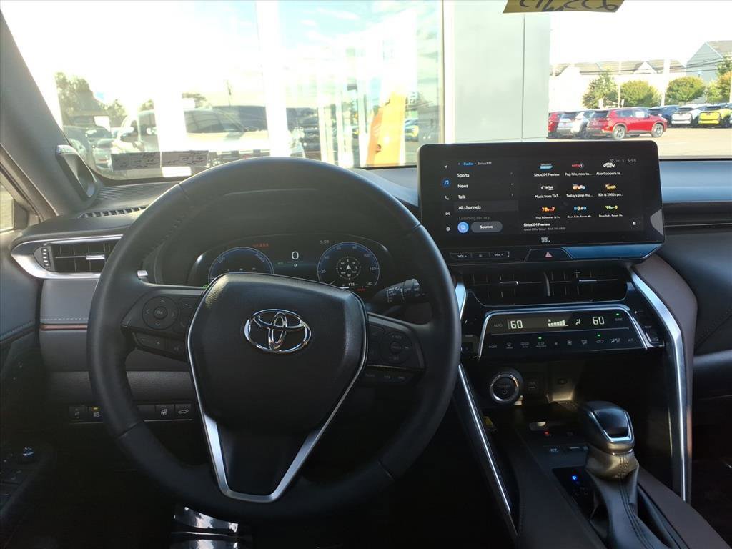 Used 2023 Toyota Venza Limited image 25