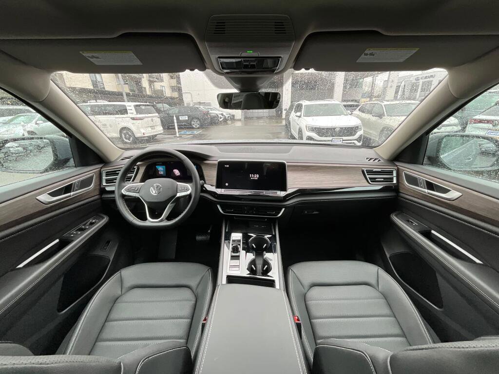 New 2026 Volkswagen Atlas SEL image 19