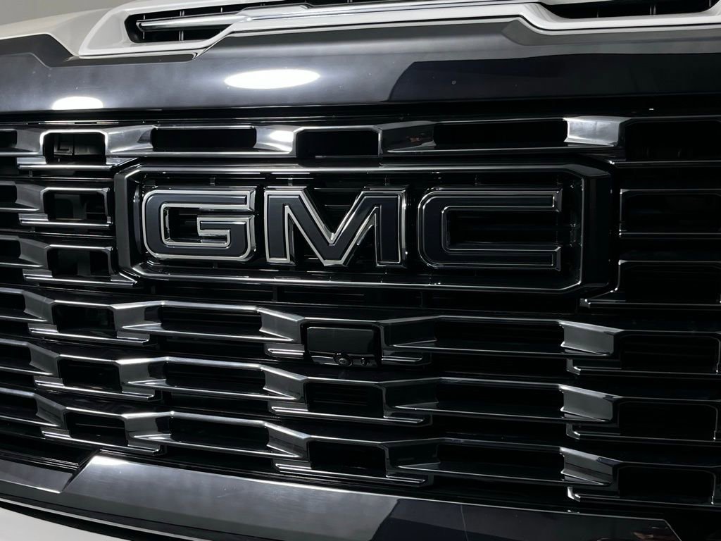 Used 2024 GMC Sierra 2500 Denali Ultimate image 11
