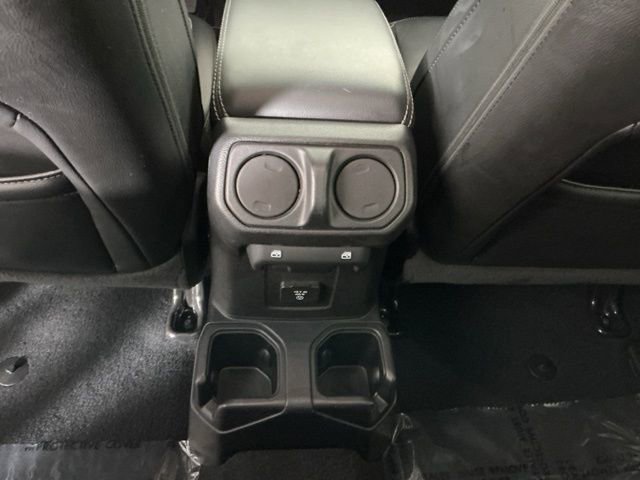 Used 2020 Jeep Gladiator Overland w/ Popular Equipment Package image 24
