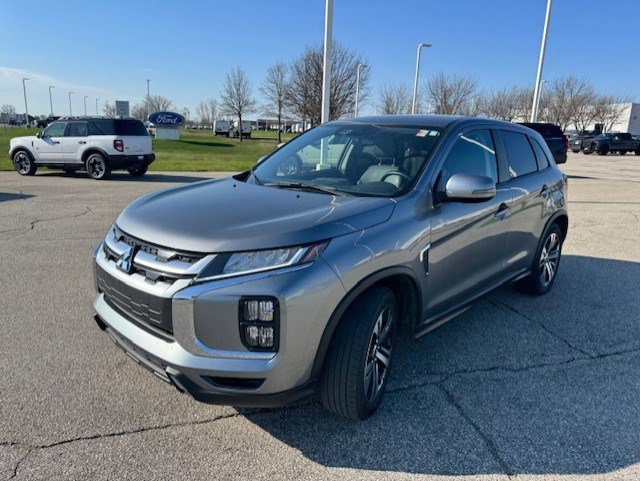 Used 2025 Mitsubishi Outlander Sport SE image 3