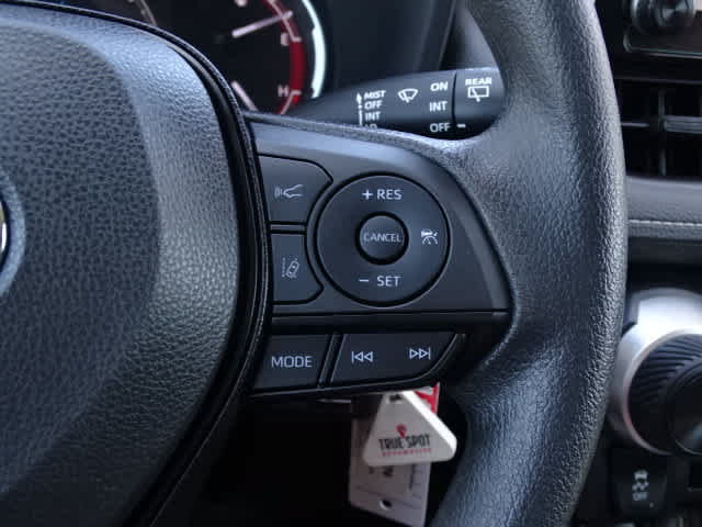 Certified 2025 Toyota RAV4 LE FWD image 35