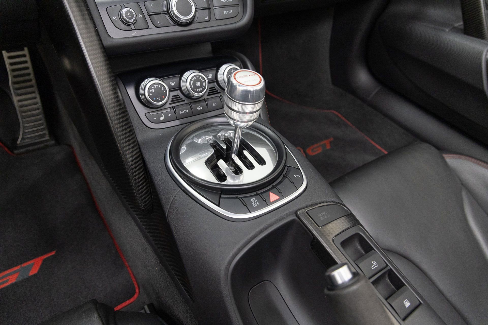Used 2012 Audi R8 GT image 18