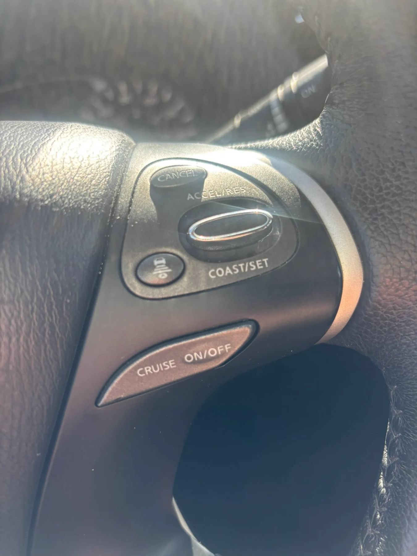 Used 2019 Nissan Pathfinder Platinum AWD/4WD image 13