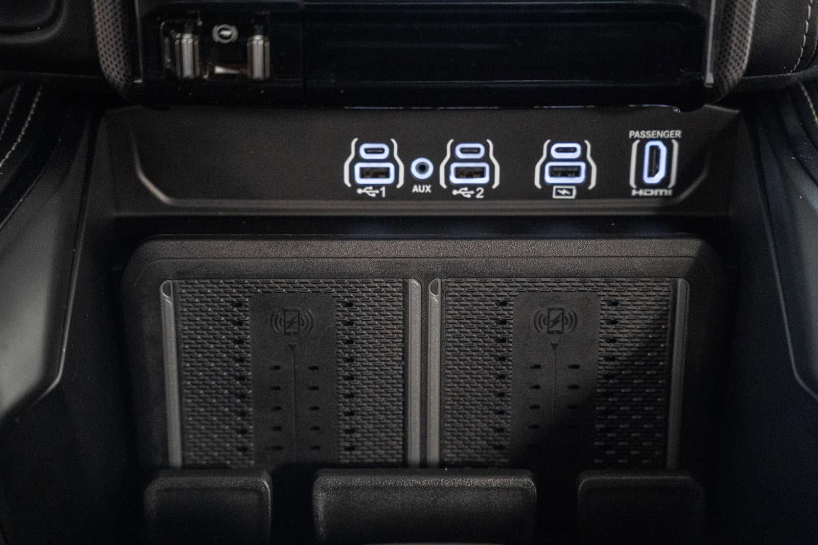 Used 2025 RAM 2500 Limited AWD/4WD image 35